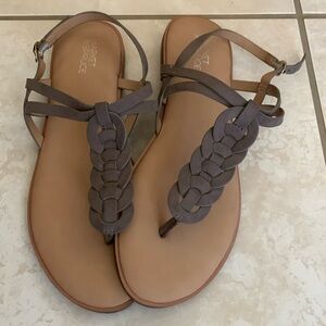 NWOT Market & Spruce Sandals